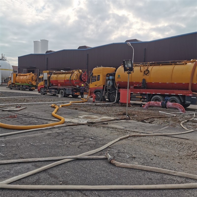 椒江污水池清理